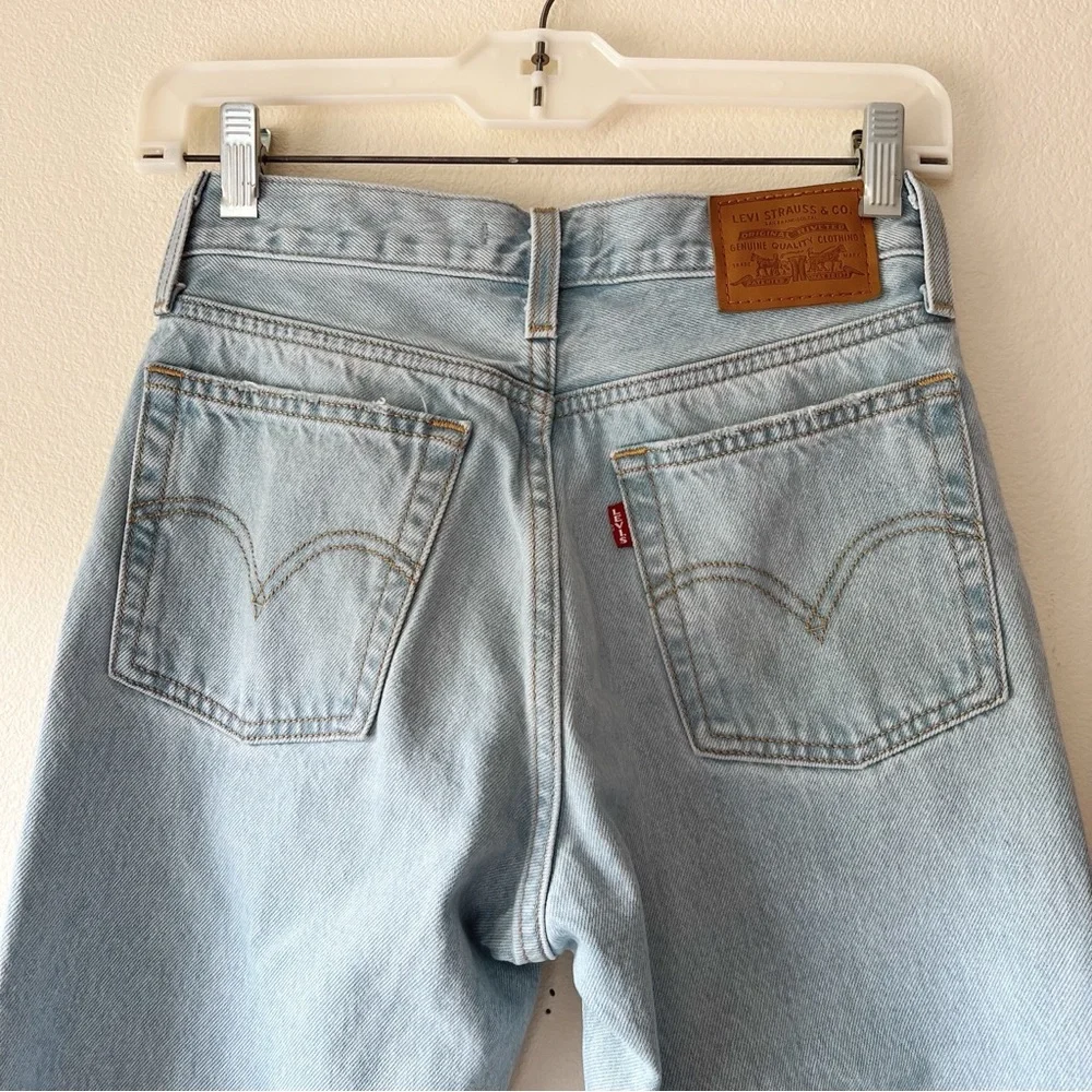Levis wedge fit high rise light wash size 25 - Picture 6 of 10